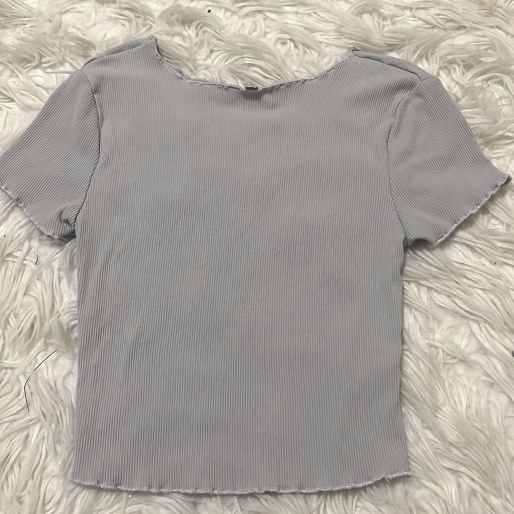 Gray top